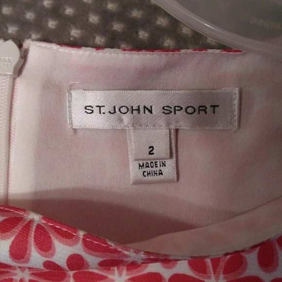 St John Sport Silk Dress Size 2 Spring Flowers - Picture 3 of 3